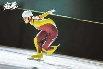 2-0！开场破门+补时补刀 核心+中卫双双伤退 13.1亿豪门17场不败